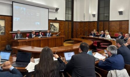 Италия достигла стратегического соглашения о возобновлении производства экологически чистой стали в Пьомбино