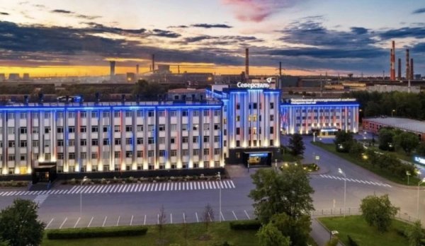 На Череповецком металлургическом комбинате завершили капитальный ремонт дуговой сталеплавильной печи №1