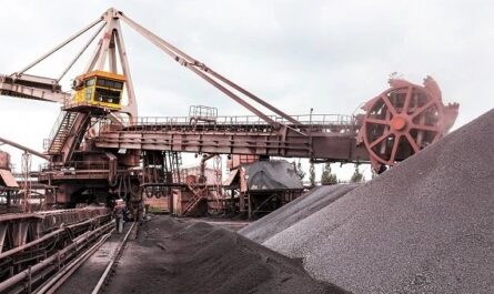 На фабрике окомкования Лебединского ГОКа запуcтили в работу новый роторный укладчик-заборщик за 480 млн рублей