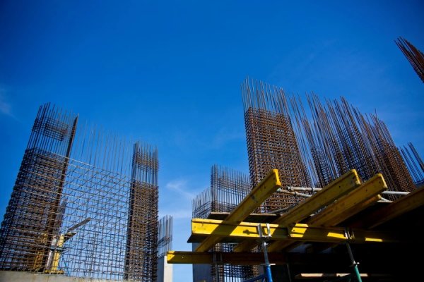 Цены на металлопродукцию в высокий летний строительный сезон снизились на 15%