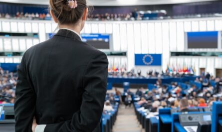 Торговый комитет Европарламента поддерживает значительное сокращение квот на импорт стали