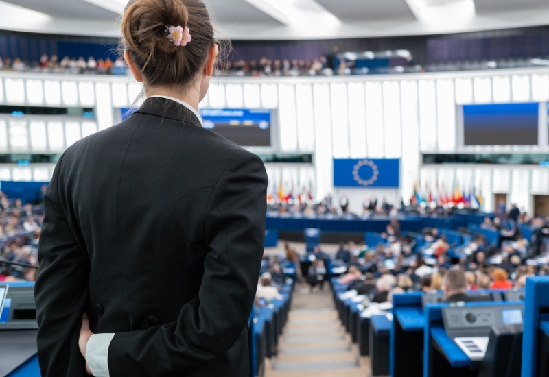 Торговый комитет Европарламента поддерживает значительное сокращение квот на импорт стали