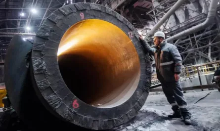 Уральская Сталь показала первую отечественную отливку массой более 115 тонн