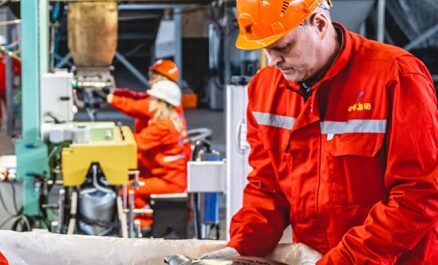 В РФ ввели в строй производство огнеупорных смесей для металлургов